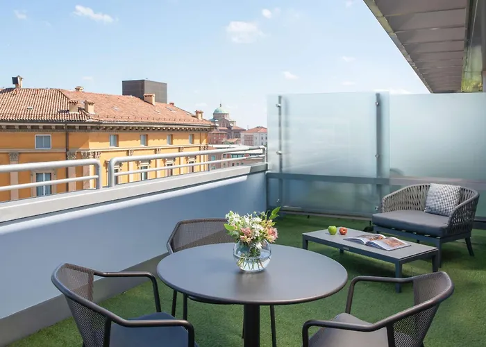 Nh De La Gare Bolonia