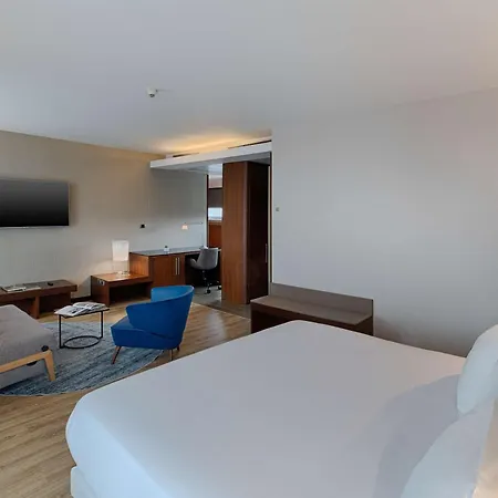 Nh De La Gare Hotel