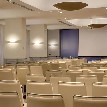 Hotel Nh De La Gare 4*