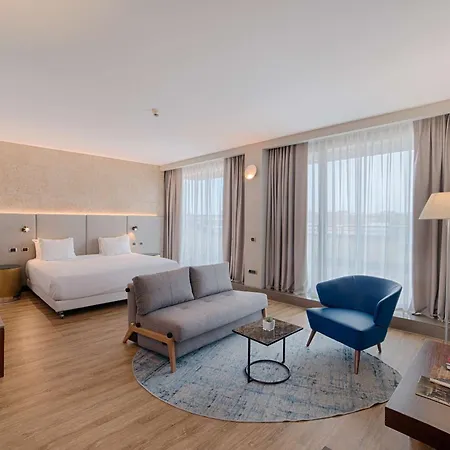 Nh De La Gare Hotell 4*