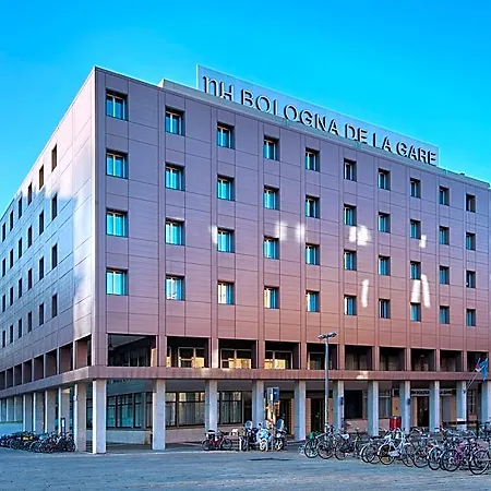 Nh De La Gare 4*