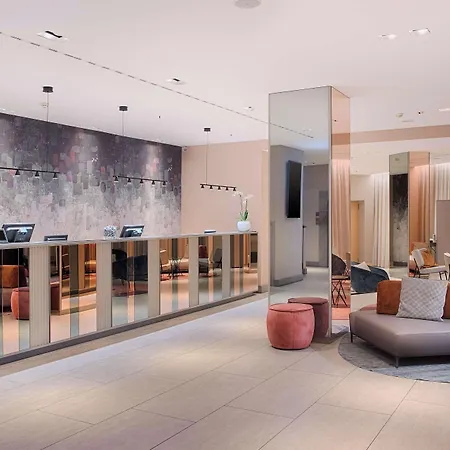 Nh De La Gare Hotel 4*
