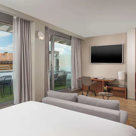 Nh De La Gare Hotel