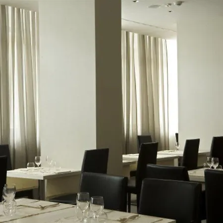 Hotel Nh De La Gare 4*