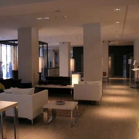 Nh De La Gare Hotel 4*