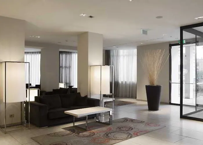 Nh De La Gare בולוניה