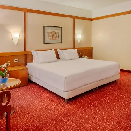 Nh De La Gare Hotel