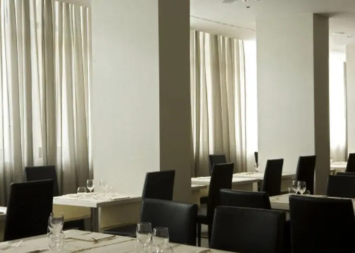 Hotel Nh De La Gare 4*